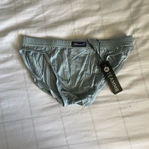 Teamm8 briefs mens size small